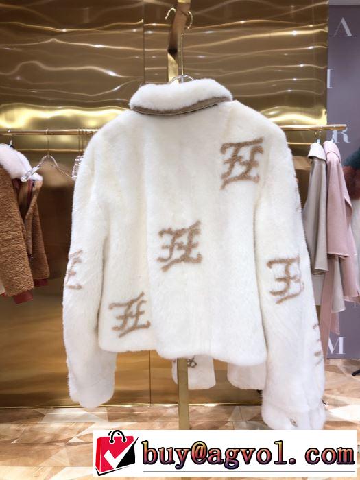 フェンディ最新作おすすめしたい秋冬　 FENDI　おしゃれ感度が高い秋冬トレンド　ハーフコート　先取り 2019/2020秋冬ファッション