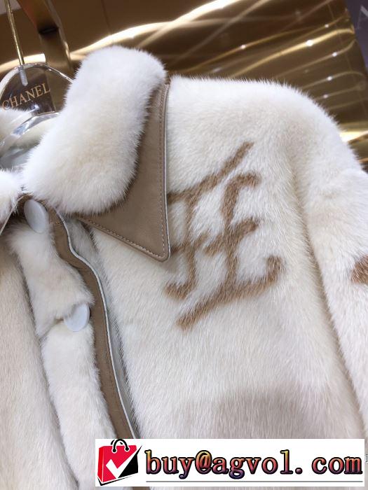 フェンディ最新作おすすめしたい秋冬　 FENDI　おしゃれ感度が高い秋冬トレンド　ハーフコート　先取り 2019/2020秋冬ファッション