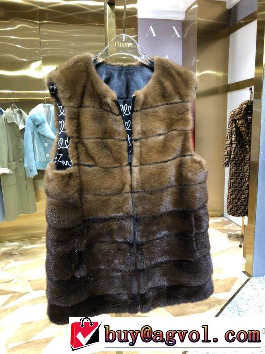 注目の秋ファッション一番　フェンディ FENDI　2019秋冬トレンド押さえておきたい　トップス　おしゃれに秋を迎えるために