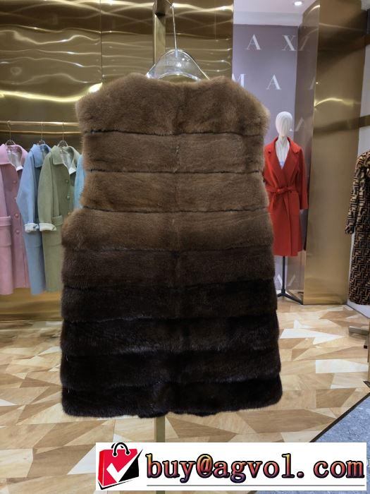 注目の秋ファッション一番　フェンディ FENDI　2019秋冬トレンド押さえておきたい　トップス　おしゃれに秋を迎えるために