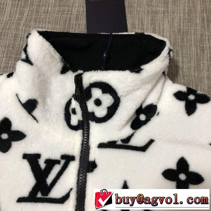 ルイ ヴィトン 秋冬ファッションコーディネート　LOUIS VUITTON　最重要！2019秋冬トレンド　ハーフコート　人気ファッション雑誌でも掲載