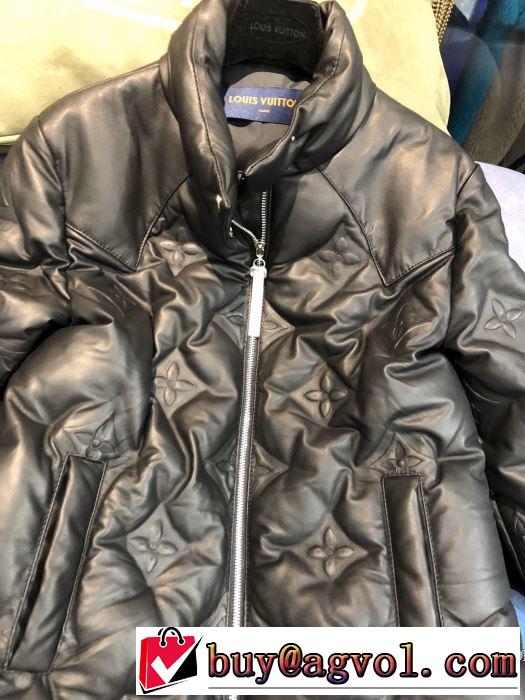 ルイ ヴィトン 秋服コーデ2019年版　LOUIS VUITTON　大胆なチェックの人気トレンド　ダウンジャケット　2019秋冬トレンドアイテム