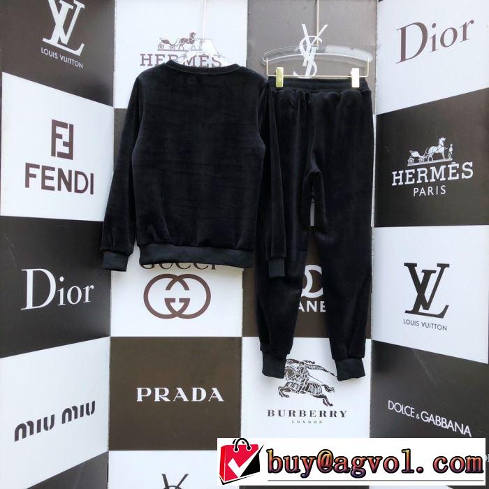 上下セット　秋ファションのトレンド　3色可選　2019秋に注目したい　プラダ PRADA　おしゃれさんはいち早く取り　