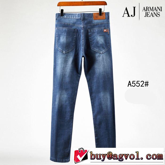 2019年の春夏に着たい 透け感優しい アルマーニ ARMANI ストレートデニムパンツ 爽やかさ