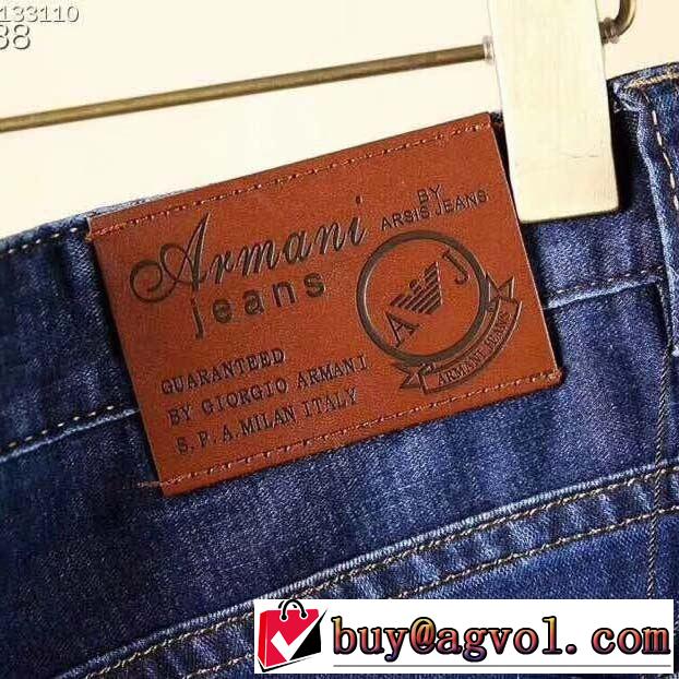 おしゃれな大人の着こなし  アルマーニ ARMANI  【2019春夏】最新コレクション  バーバリーコピー