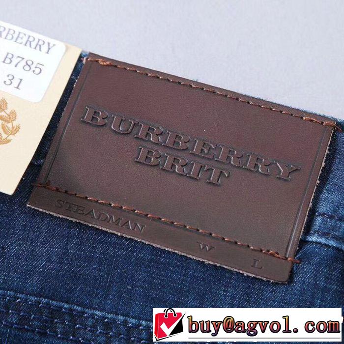 バーバリー BURBERRY ストレートデニムパンツ 2019春夏トレンドアイテム 上品なリラックス感 知的な夏のスタイル