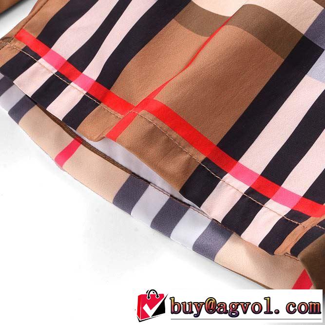 魅力的なカラー使い バーバリー BURBERRY ブランド ジーンズ 2019春夏のトレンド新商品