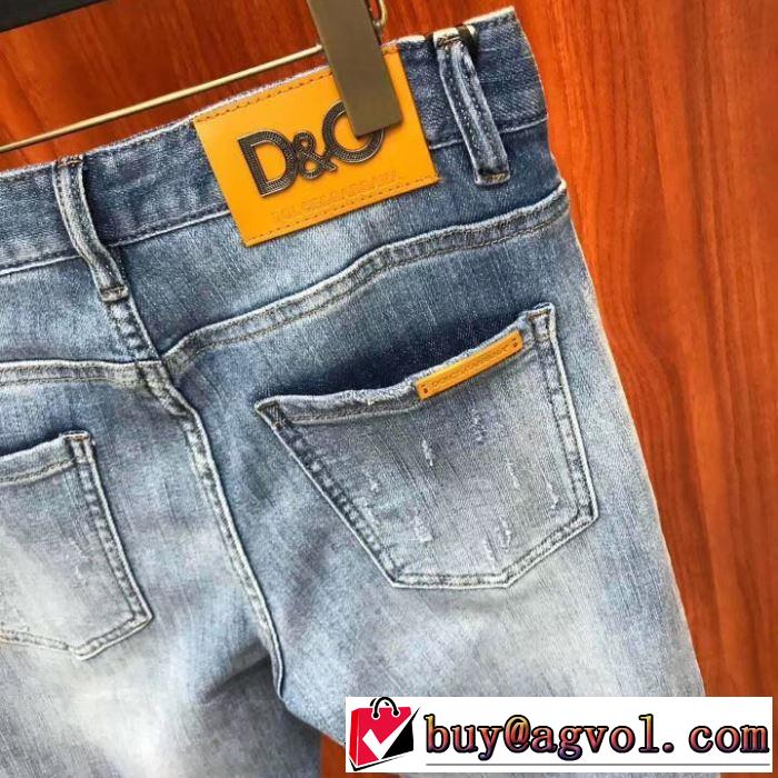 Dolce&Gabbana 夏に良く似合うちょっと新品  デニムパンツ  《2019年》今、注目のストリート ドルチェ＆ガッバーナ