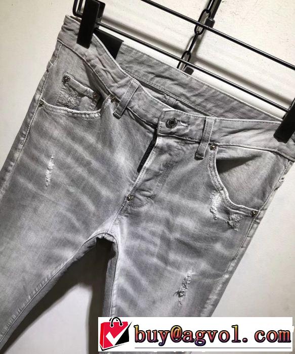 テーパードデニムパンツ ディースクエアード 2019年春夏シーズンの人気 DSQUARED2 今人気の秘訣