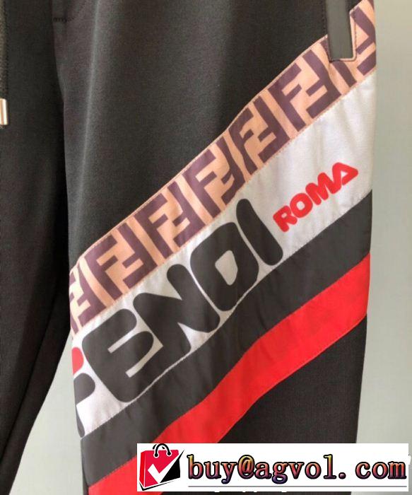チノパン 2019年春夏流行ファッション ブラッシュアップして華やかに FENDI フェンディ
