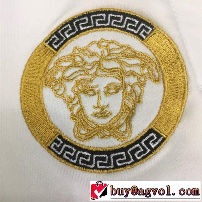 季節感をプラス人気商品 2色可選  2019年春夏のトレンドアイテム ヴェルサーチVERSACE デニムパンツ