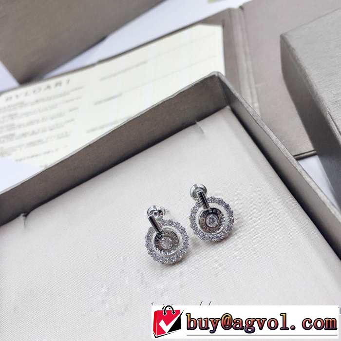 ピアス  オススメしたい最新注目ファション ブルガリ BVLGARI おすすめ大人かわいい着こなし  2色可選