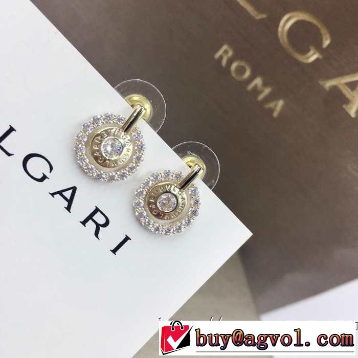 ピアス  オススメしたい最新注目ファション ブルガリ BVLGARI おすすめ大人かわいい着こなし  2色可選