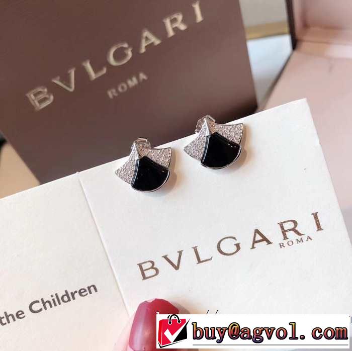 ブルガリ BVLGARIぜひ今年のトレンドをチェック  ピアス 2019年春夏流行ファッション 2色可選 ちょっと大人の印象