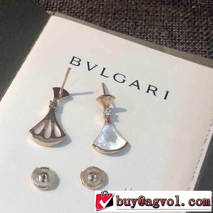 リラックス感のあるゆったり ピアス  ブルガリ BVLGARI リラックス感のある着こなし 2019夏ファション新品