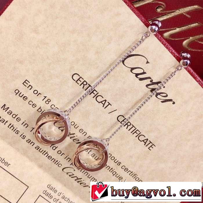カルティエ CARTIER 優しい雰囲気スタイリッシュに ピアス 【2019年】夏のファッション 今季流行りの人気新作