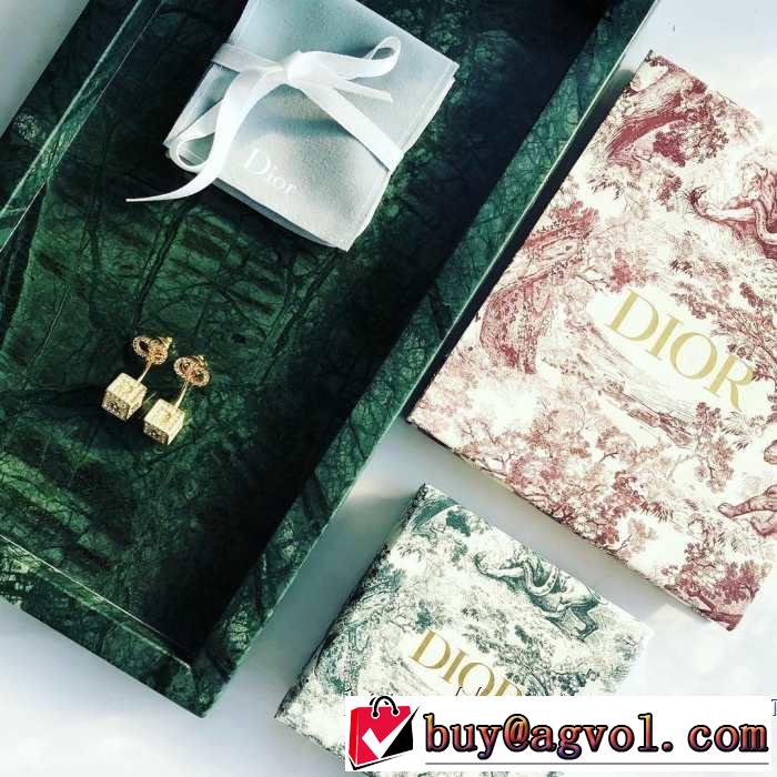 ピアス トレンド感があって涼しげ ディオール 2019年夏の一押しファッションアイテム DIOR 夏ファッションのおすすめ