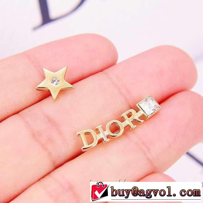 DIOR おすすめ大人かわいい着こなし ディオール  る春夏おすすめの人気商品 ピアス 2019夏ファション新品