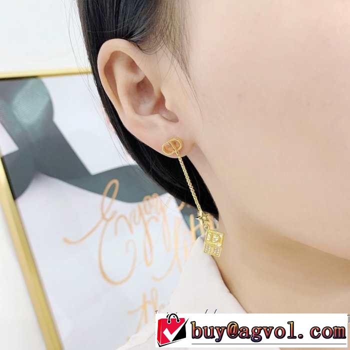 人気ストリートブランド新品 ディオール 柔らかい印象に上質 DIOR 2色可選 【2019春夏】最新コレクション ピアス