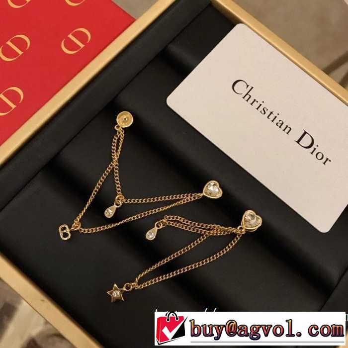 人気夏ファションおすすめ ディオール2019春夏のトレンド新商品  DIOR ピアス 素敵カジュアルの春夏コレクション