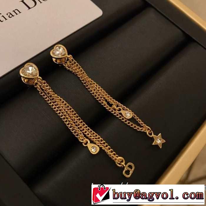 人気夏ファションおすすめ ディオール2019春夏のトレンド新商品  DIOR ピアス 素敵カジュアルの春夏コレクション