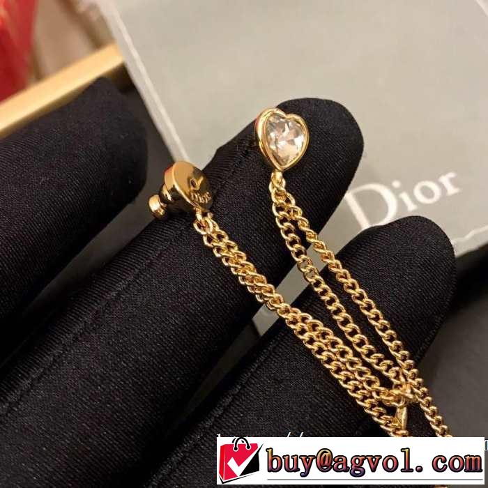 人気夏ファションおすすめ ディオール2019春夏のトレンド新商品  DIOR ピアス 素敵カジュアルの春夏コレクション
