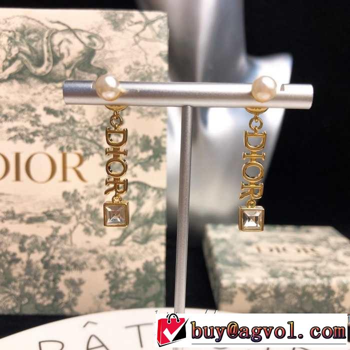 ディオール DIOR 夏っぽさ新作アイテム 2019春夏トレンドアイテム ピアス 今流行りの最新コレクション
