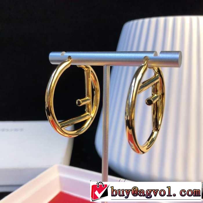 ピアス 春夏のトレンドアイテム フェンディ大人カジュアル夏ファッション2019  FENDI 定番のスタイル春夏限定