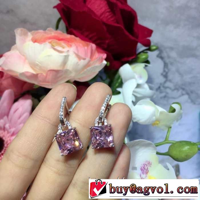 リラックス感のあるゆったり ピアス ティファニー 《2019年》今、注目のストリート Tiffany&Co 今年春夏ファション流行り