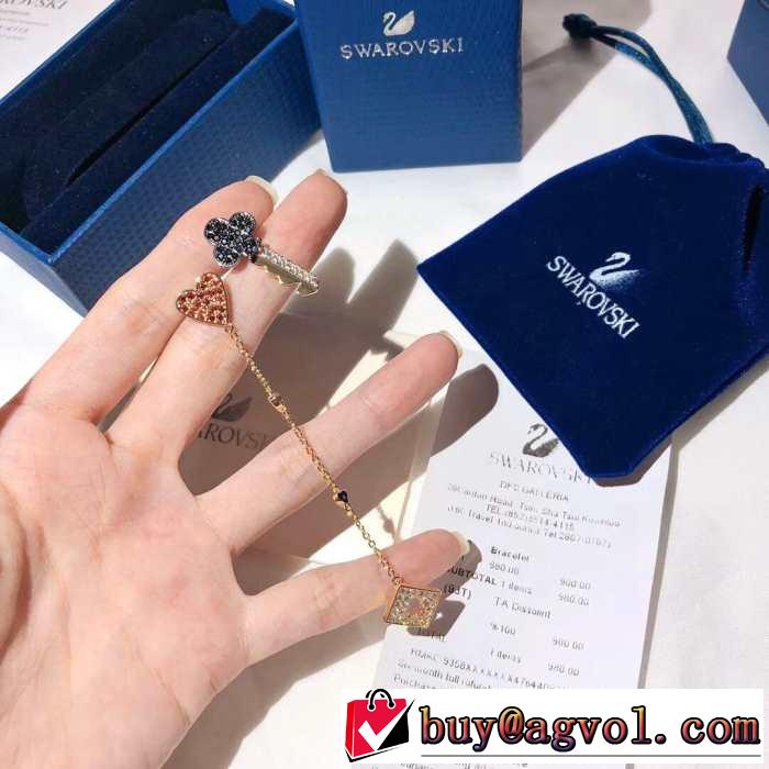 まずは定番！人気アイテム 2019春夏の大注目トレンド スワロフスキー SWAROVSKI イヤリング