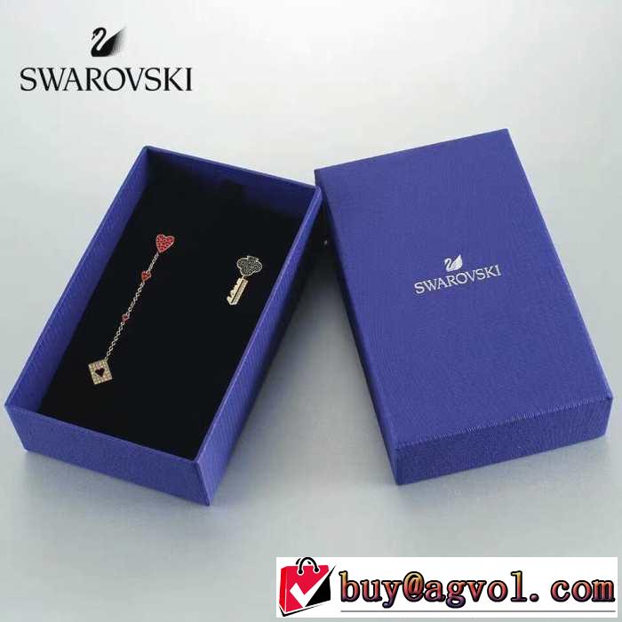 まずは定番！人気アイテム 2019春夏の大注目トレンド スワロフスキー SWAROVSKI イヤリング