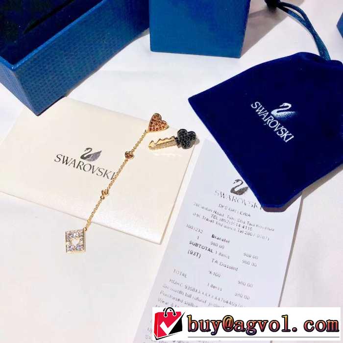 まずは定番！人気アイテム 2019春夏の大注目トレンド スワロフスキー SWAROVSKI イヤリング