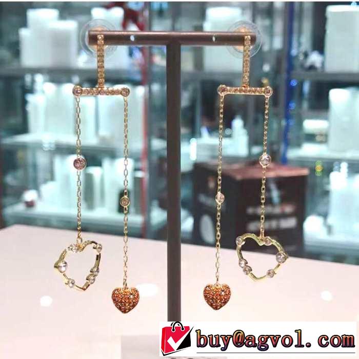 イヤリング  2019春夏トレンドアイテム 暑い今こそ活躍させたい！ スワロフスキー SWAROVSKI
