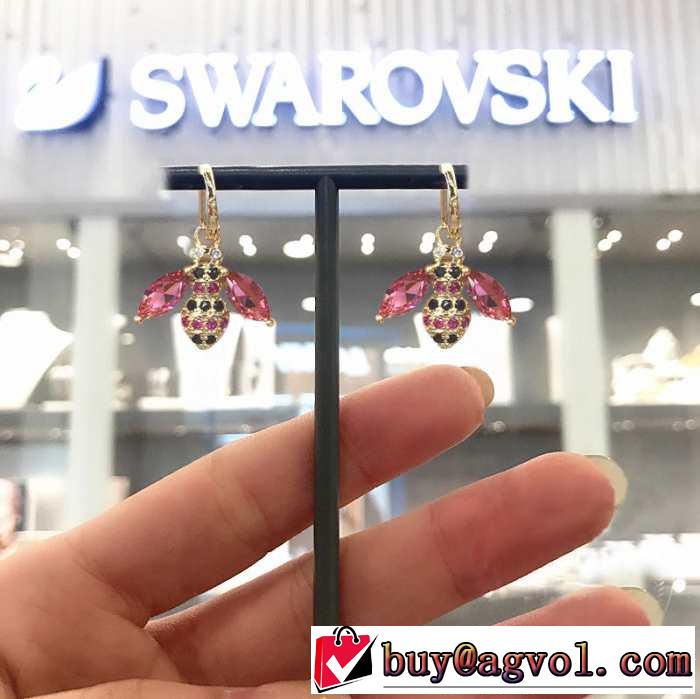 スワロフスキー SWAROVSKI イヤリング  《2019年》今、注目のストリート 人気夏ファションおすすめ