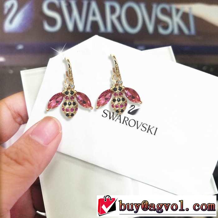 スワロフスキー SWAROVSKI イヤリング  《2019年》今、注目のストリート 人気夏ファションおすすめ
