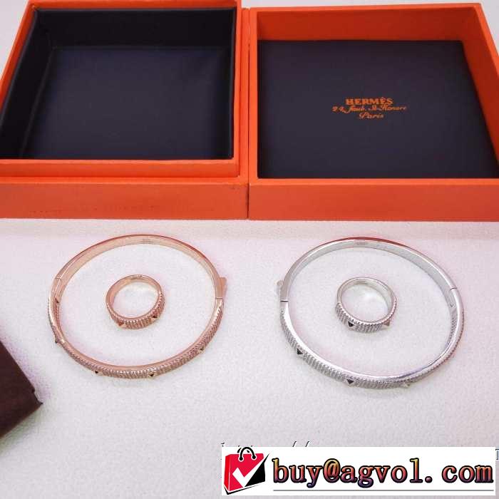 スタイルUPして着こなす エルメス HERMES 2019年春夏のトレンドアイテムリング/指輪 おしゃれな大人の着こなし