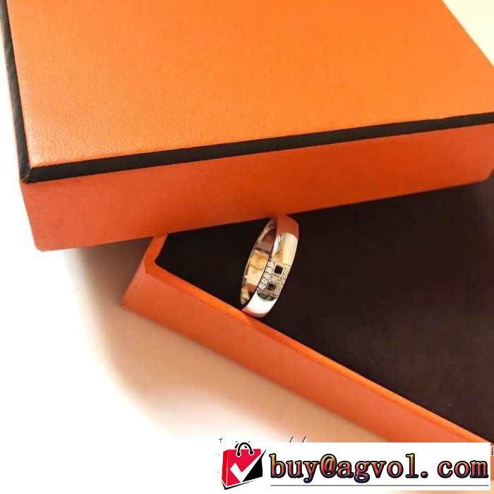 エルメス 大人カジュアル夏ファッション2019 HERMES 抜け感のあるキレイめ リング/指輪 春夏のトレンドアイテム