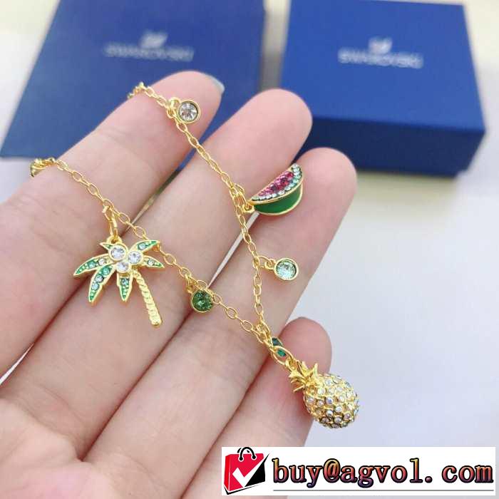 ブレスレット 2019年最新ファッション 春夏シンプルファッションでOK！ スワロフスキー SWAROVSKI