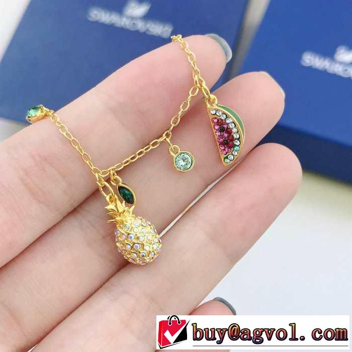 ブレスレット 2019年最新ファッション 春夏シンプルファッションでOK！ スワロフスキー SWAROVSKI
