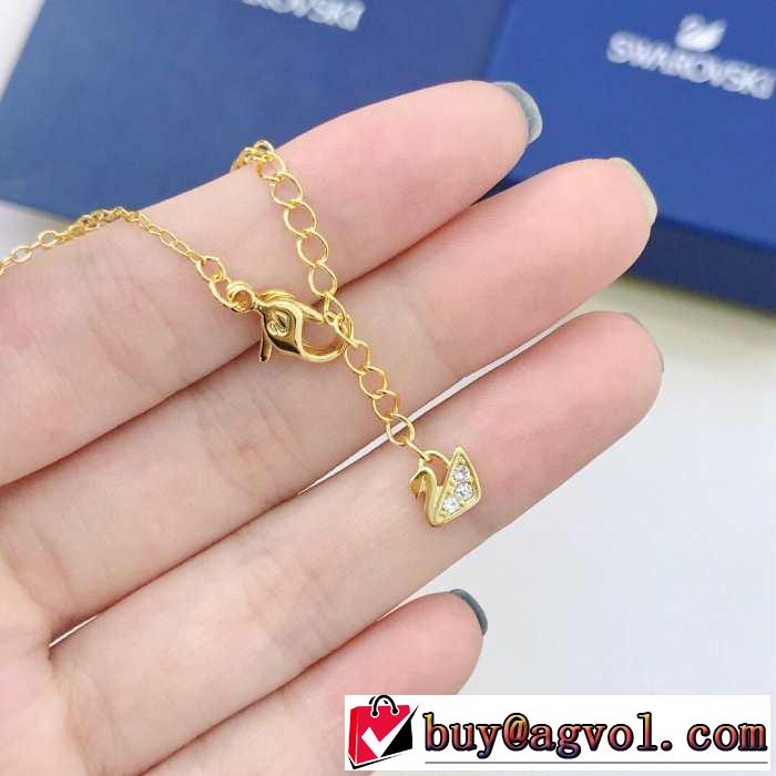 ブレスレット 2019年最新ファッション 春夏シンプルファッションでOK！ スワロフスキー SWAROVSKI