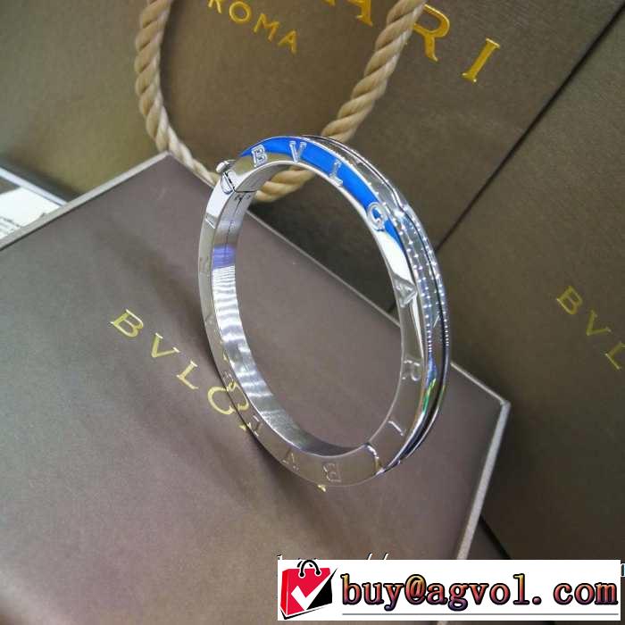 3色可選 春夏のトレンドアイテム ブルガリ大人カジュアル夏ファッション2019 BVLGARI ブレスレット 抜け感スゴイ