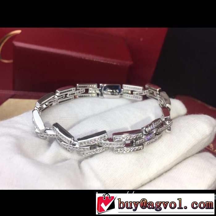 カルティエ CARTIER 目を引く春夏トップス ブレスレット 春夏！大人カジュアル 【2019年】夏のファッション 