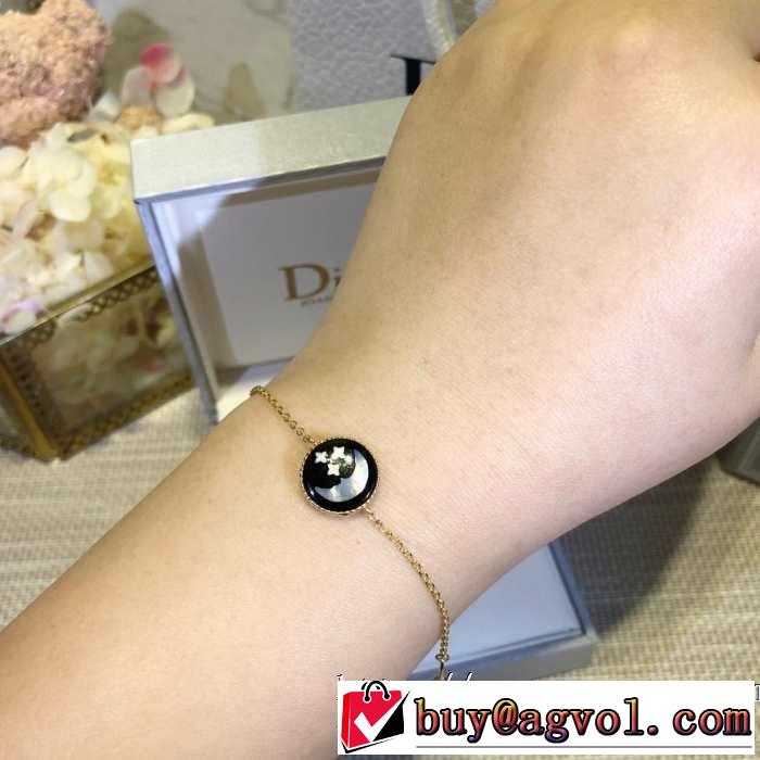 ブレスレット 春夏のトレンドアイテム ディオール2019春夏の大注目トレンド DIOR  2色可選 大胆なデザイン