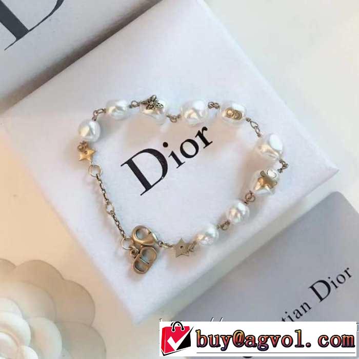 ブレスレット 大人のカジュアルスタイル ディオール今年もトレンド  DIOR  2019春夏は人気定番 