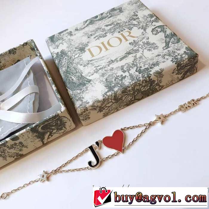 ブレスレット 着回し力も抜群です！ ディオール《2019年》今、注目のストリート DIOR 派手にはなりすぎず
