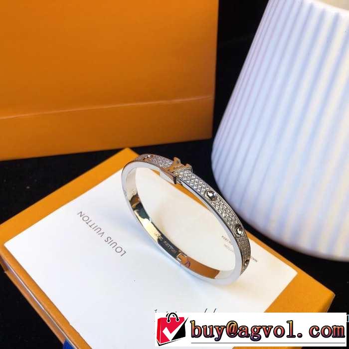 着回し力も抜群です！ ルイ ヴィトン LOUIS VUITTON 《2019年》今、注目のストリート  ブレスレット爽やかな色合い