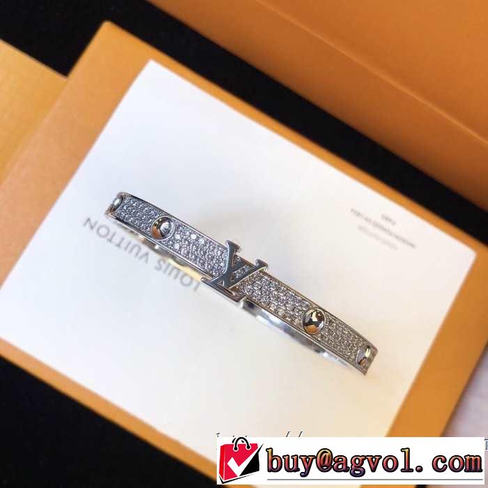 着回し力も抜群です！ ルイ ヴィトン LOUIS VUITTON 《2019年》今、注目のストリート  ブレスレット爽やかな色合い