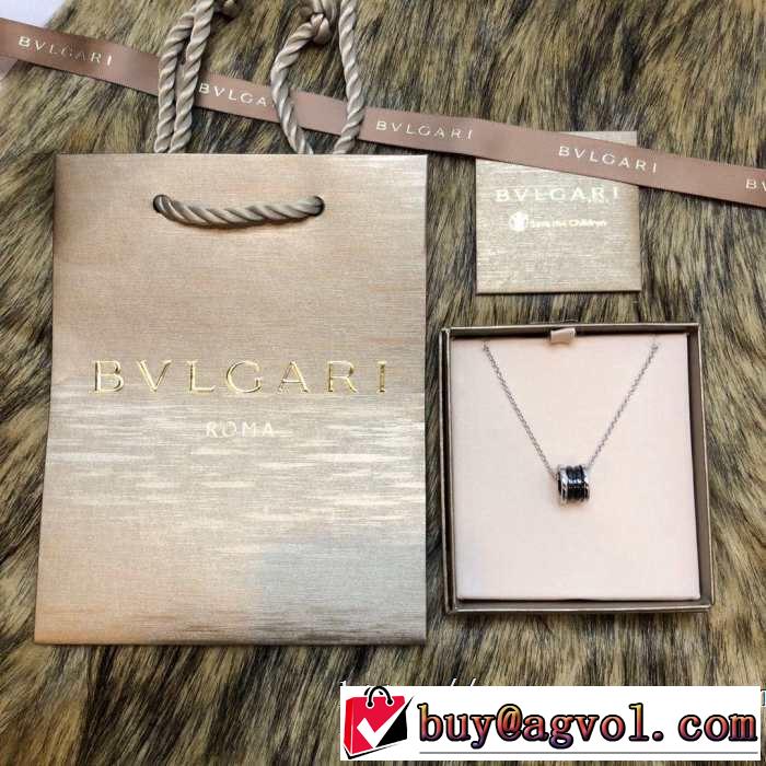 ブルガリ BVLGARI ネックレス 大人カジュアル夏ファッション2019 暑い季節も大活躍