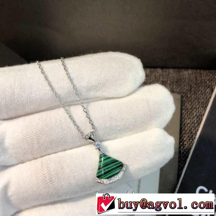 ブルガリ BVLGARI ネックレス 魅力的なカラー使い 《2019年》今、注目のストリート