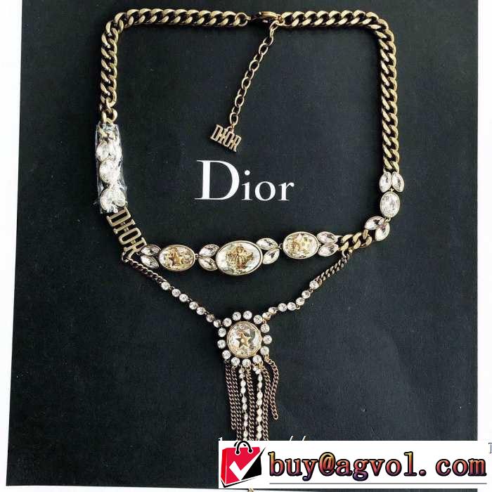 一気にトレンド感満載な着こなし 春夏の流行り2019新品 ディオール DIOR ネックレス